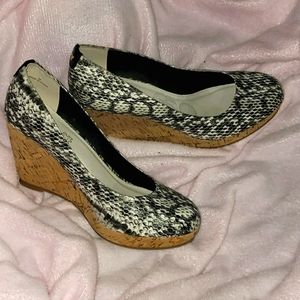 Pegabo Wedges